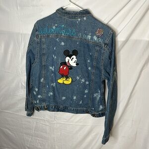 Disney Denim jacket embroidery featuring Mickey Mouse size large